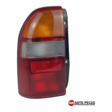 Lanterna Tras. Esquerda Gm Tracker 98/05 Esquerdo Vermelho