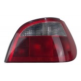 Lanterna Tras. Direita Renault Megane Hatch 99/04 Direito Vermelho
