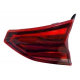 Lanterna Tampa Traseira Direita  Tracker 20 A 22