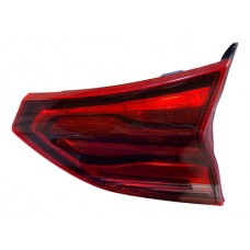 Lanterna Tampa Traseira Direita  Tracker 20 A 22