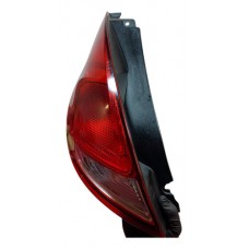 Lanterna Traseira Esquerda Ford New Fiesta 14 A 19 Detalhe